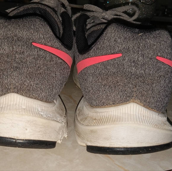 Women's Nike Air Max - Picture 6 of 6